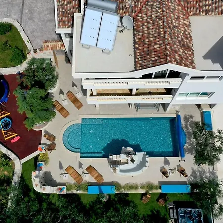 Βίλα Luxury With Pool, Jacuzzi, Sauna And Gym