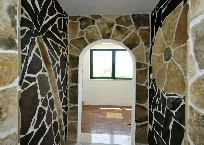 Luxury With Pool, Jacuzzi, Sauna And Gym * Τρογκίρ