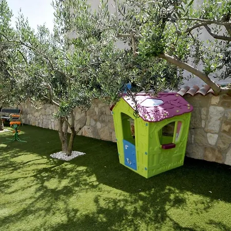 Luxury With Pool, Jacuzzi, Sauna And Gym * Trogir