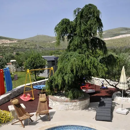 Luxury With Pool, Jacuzzi, Sauna And Gym * Trogir