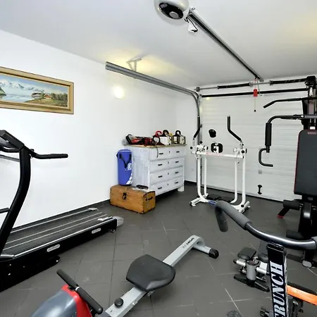Luxury With Pool, Jacuzzi, Sauna And Gym فيلة *