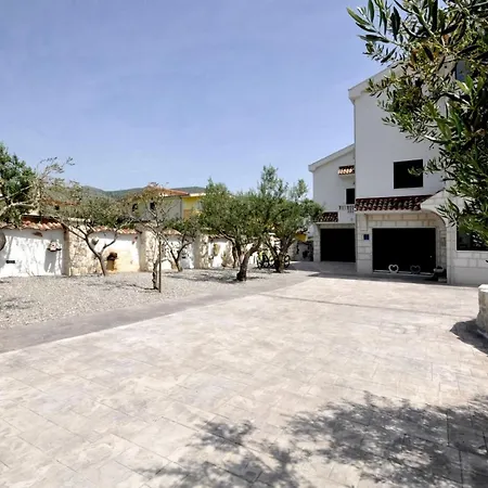 Luxury With Pool, Jacuzzi, Sauna And Gym Vila *