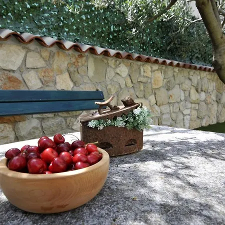 Luxury With Pool, Jacuzzi, Sauna And Gym Vila Trogir