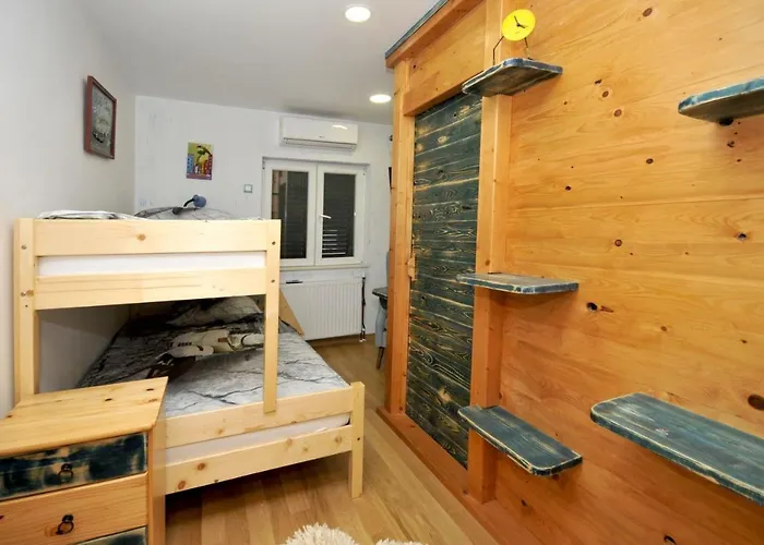 Luxury With Pool, Jacuzzi, Sauna And Gym *