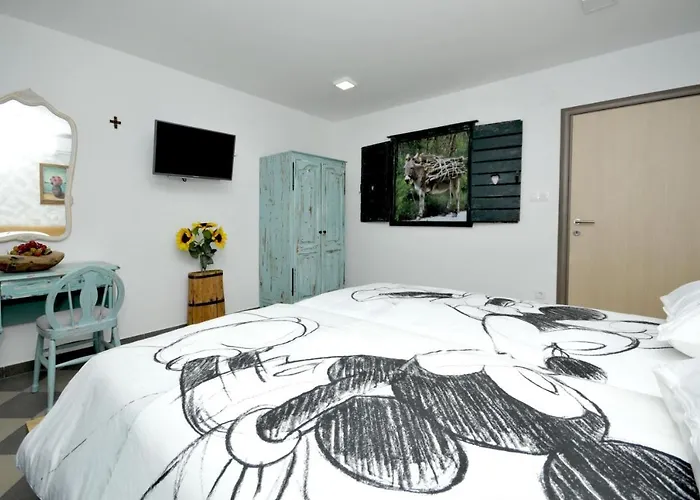 Luxury With Pool, Jacuzzi, Sauna And Gym Villa Trogir