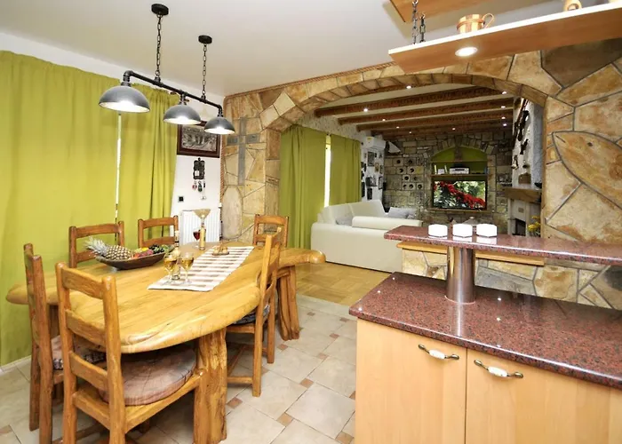 Luxury With Pool, Jacuzzi, Sauna And Gym Villa Trogir