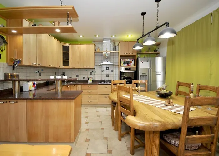 Villa Luxury With Pool, Jacuzzi, Sauna And Gym