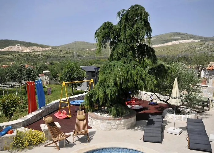 Luxury With Pool, Jacuzzi, Sauna And Gym * Trogir