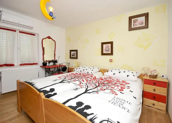 Luxury With Pool, Jacuzzi, Sauna And Gym Villa *