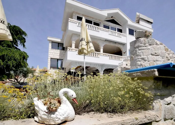 Villa Luxury With Pool, Jacuzzi, Sauna And Gym