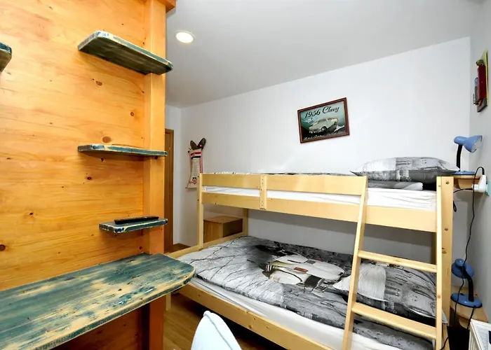 Luxury With Pool, Jacuzzi, Sauna And Gym Villa