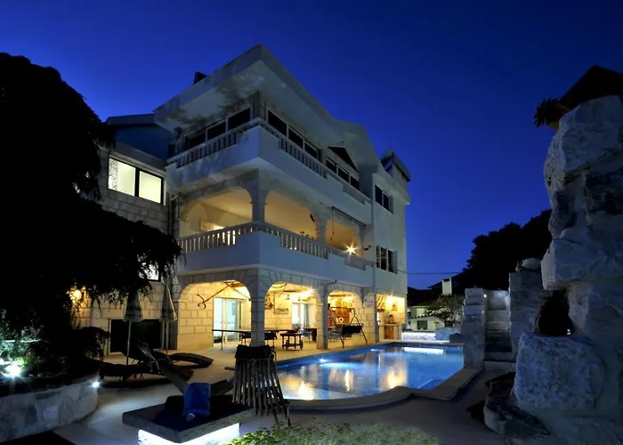 Villa Luxury With Pool, Jacuzzi, Sauna And Gym Trogir