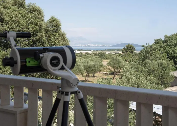 Luxury With Pool, Jacuzzi, Sauna And Gym Villa *